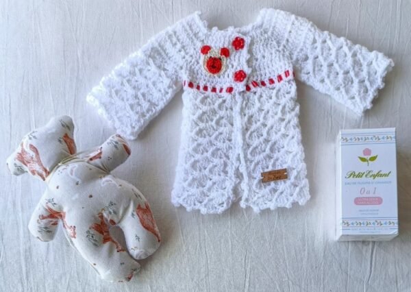 Saquito tejido a Crochet Prematuros. Modelo exclusivo e irrepetible. 0 a 3 Meses. Muñeco de Apego. Agua de Azahar «Petit Enfant»