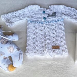 Saquito tejido a Crochet Prematuros. Modelo Exclusivo e Irrepetible. 0 a 3 Meses. Muñeco de Apego. Agua de Azahar «Petit Enfant»