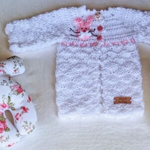 Saquito tejido a Crochet Prematuros. Modelo Exclusivo e Irrepetible. 0 a 3 Meses. Muñeco de Apego. Agua de Azahar «Petit Enfant»