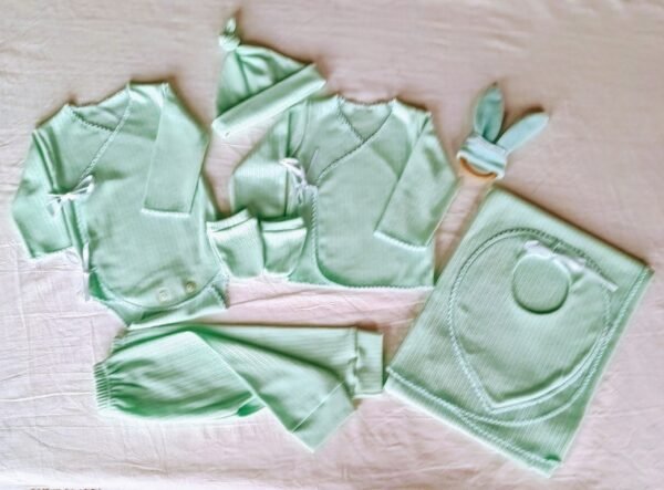Set de Recibimiento RN 0 a 3 Meses 7 Piezas  Color "Verde Esperanza"