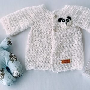 Saquito Tejido a Crochet. Modelo Exclusivo e Irrepetible. 0 a 3 Meses. Muñeco de Apego. Agua de Azahar «Petit Enfant»