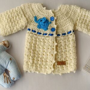 Saquito Tejido a Crochet. Modelo Exclusivo e Irrepetible. 0 a 3 Meses. Muñeco de Apego. Agua de Azahar «Petit Enfant»