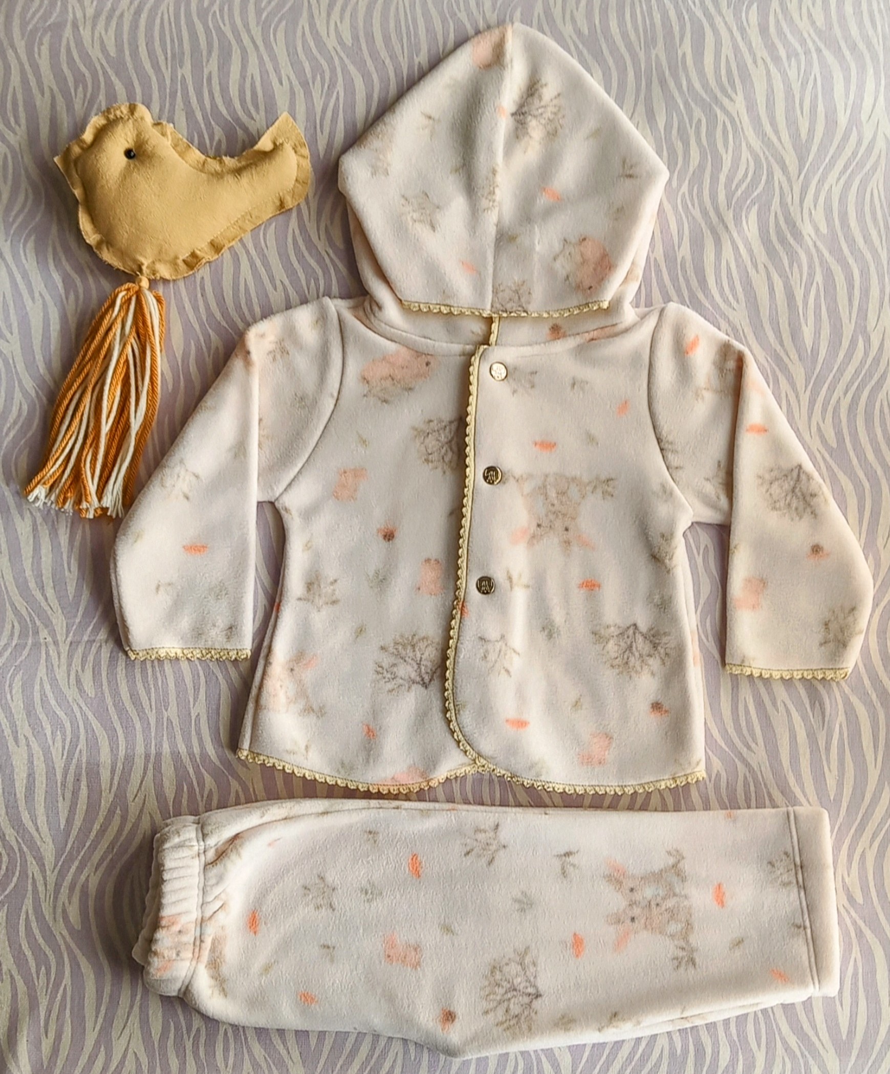 Conjuntos Estampados 2 a 3 Meses. 2 Piezas. Polar Soft. Saquito con Capucha