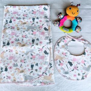 Mantitas Algodón Premium con Babero. Estampadas