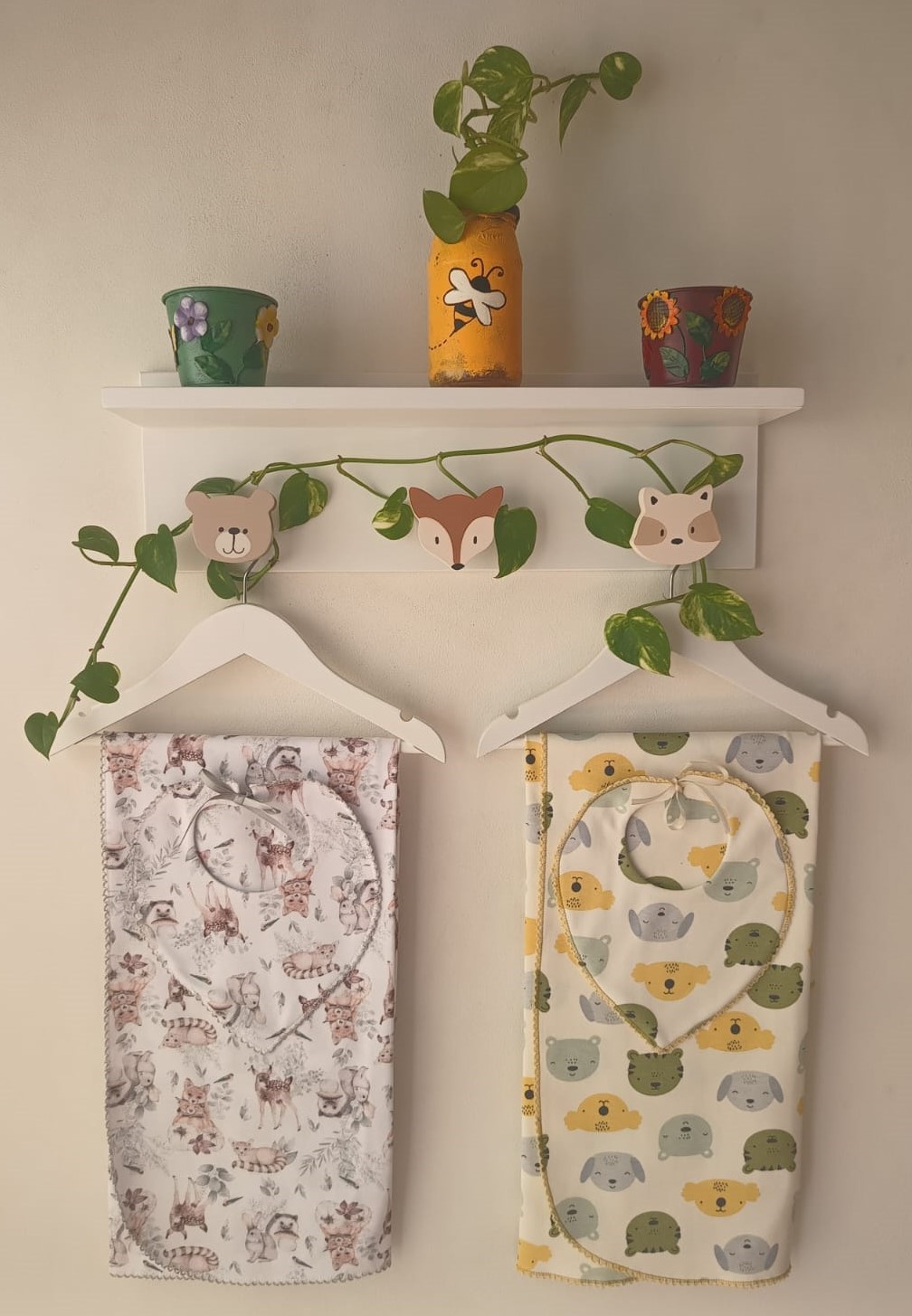 Mantitas Algodón Premium con Babero. Estampadas